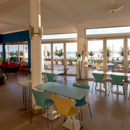 Le Trident Thyrse Hotel 2*