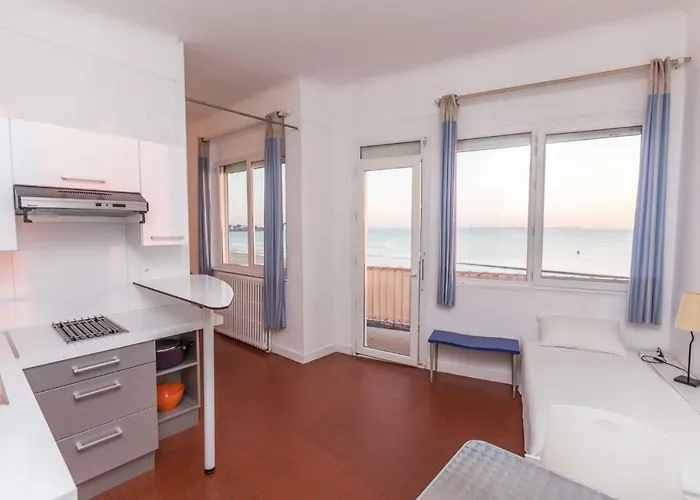 Le Trident Thyrse 2*